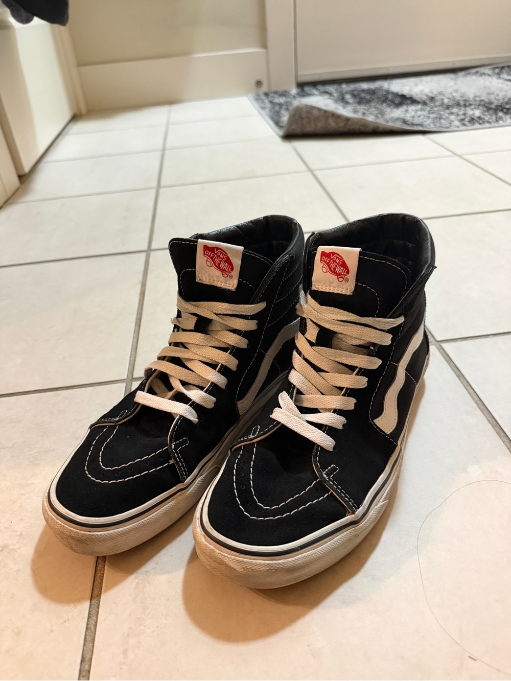 Vans Sk8-Hi Black/White Men's High-Top Sneakers